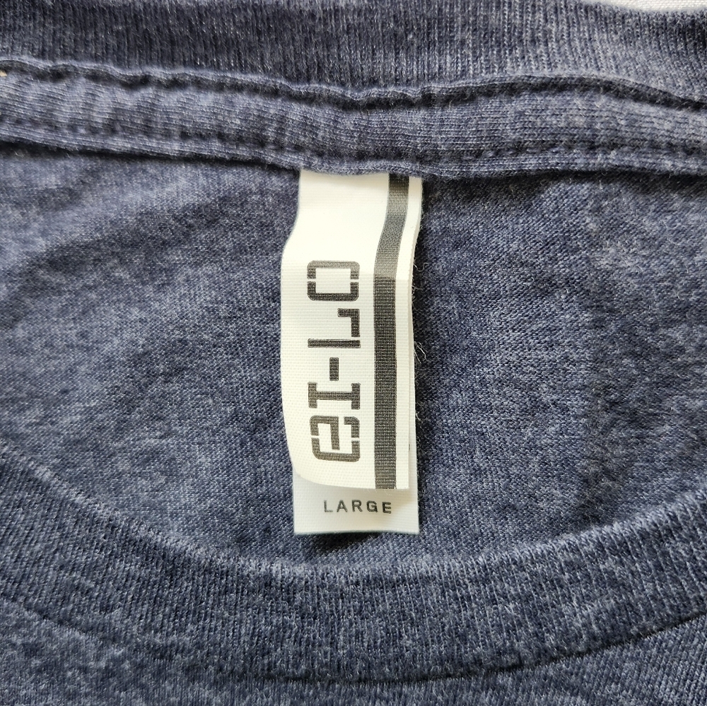 Women's Gray Short Sleeve Tee - Picture 3 of 3